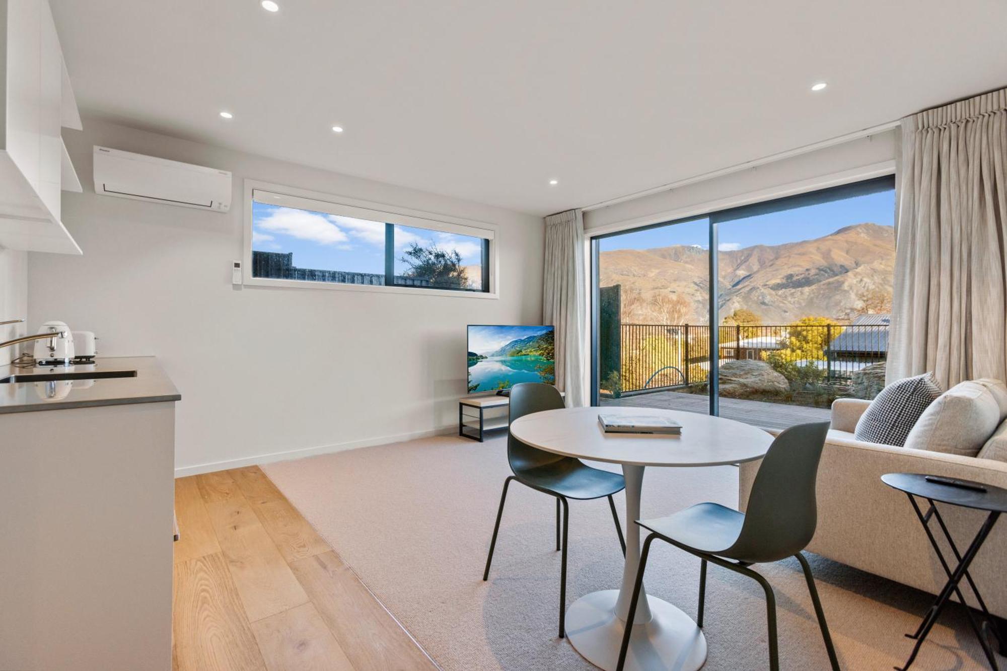 Guest House With Mountain Views 瓦纳卡 外观 照片